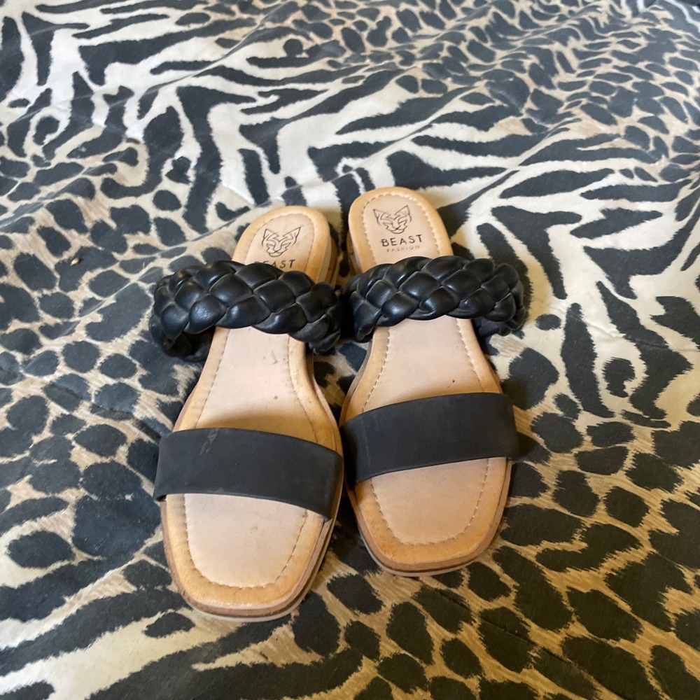 Womens Beast Fashion Braided Black Slip On‎ Sandals Slides Casual Sz 7